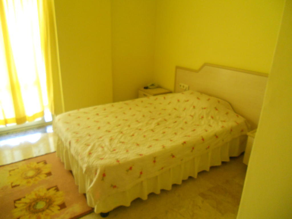 Baris Hotel Erdemli Habitación foto